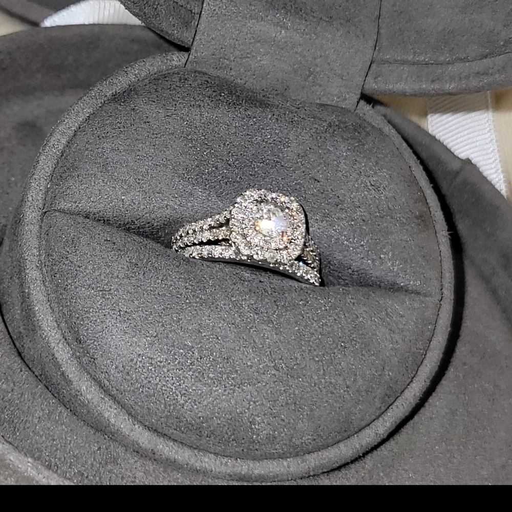 Vera Wang Love Wedding Ring Set